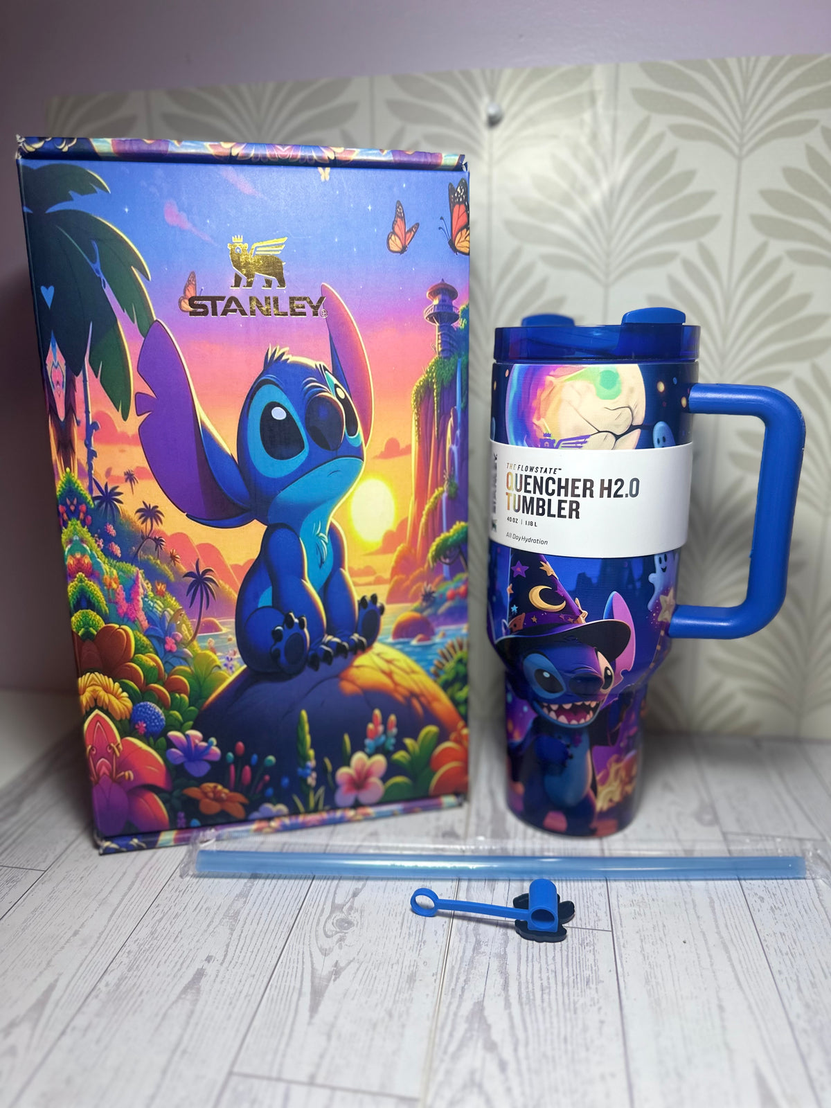 Blue Alien Glow in the Dark 40oz Tumbler Gift Set